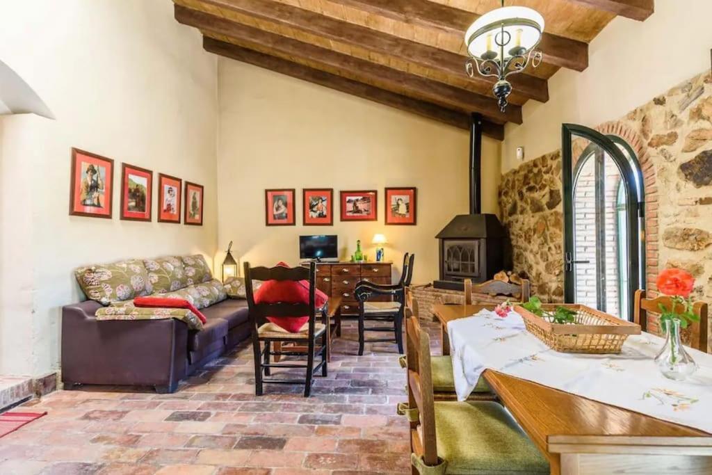 فيلا Casa Cortijo En Dehesa Sierra Leon لا بويبلا دي لوس إينفانتيس المظهر الخارجي الصورة