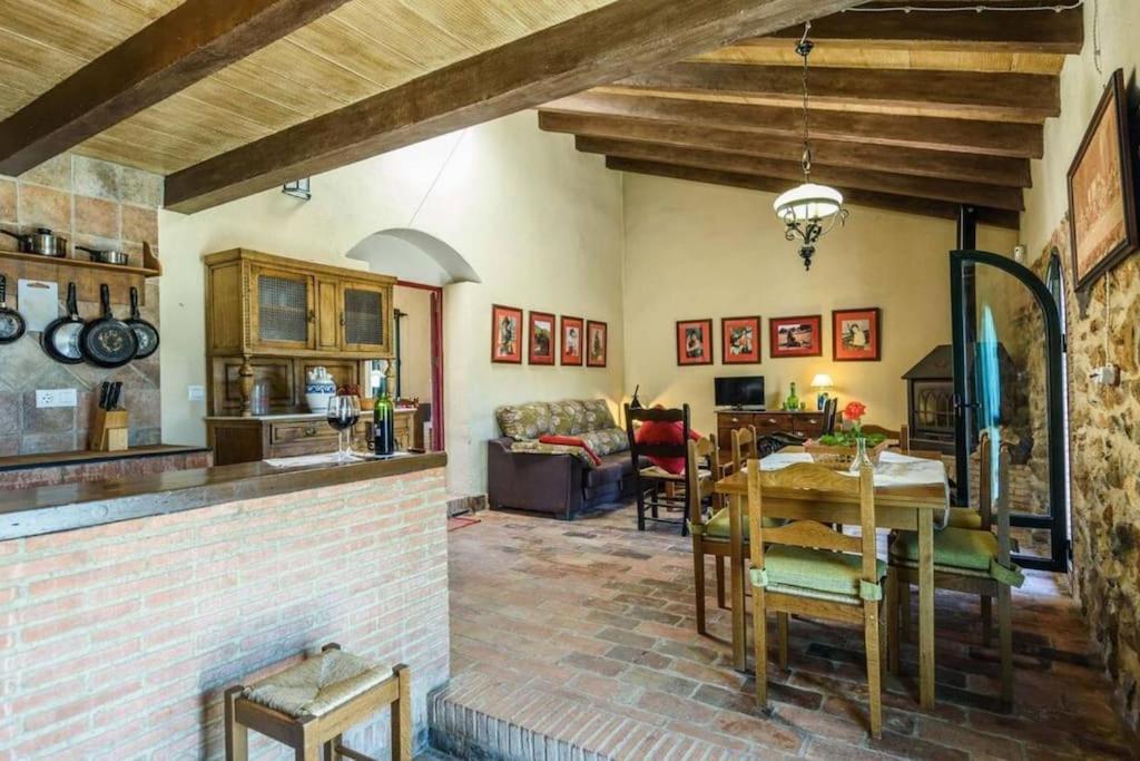 فيلا Casa Cortijo En Dehesa Sierra Leon لا بويبلا دي لوس إينفانتيس المظهر الخارجي الصورة