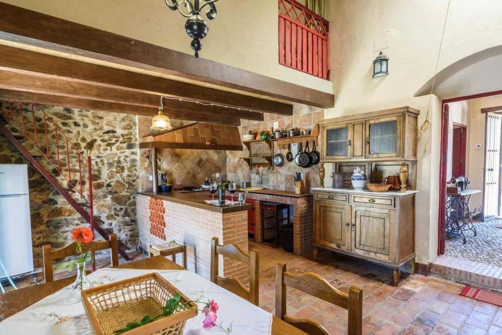 فيلا Casa Cortijo En Dehesa Sierra Leon لا بويبلا دي لوس إينفانتيس المظهر الخارجي الصورة
