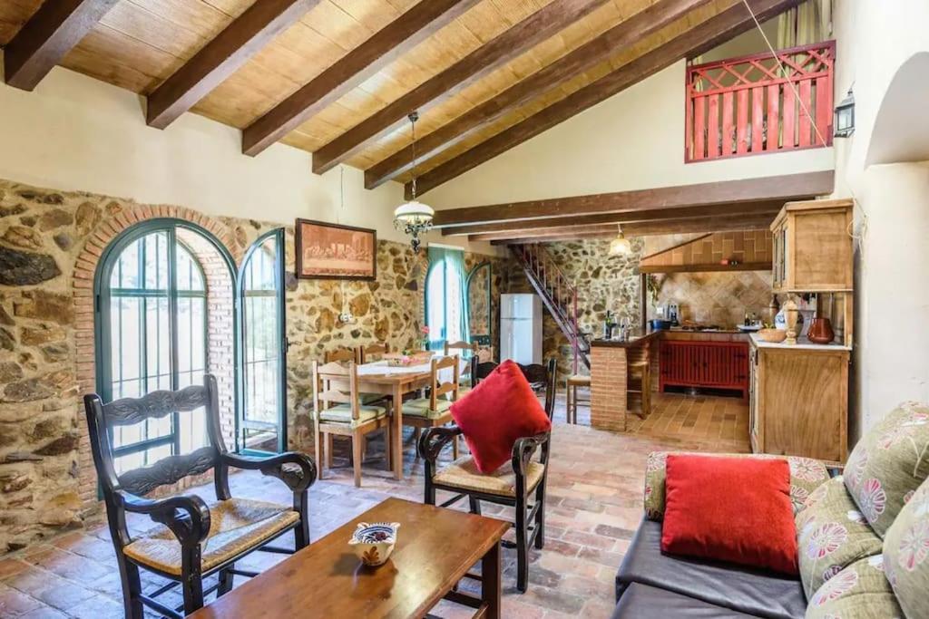 فيلا Casa Cortijo En Dehesa Sierra Leon لا بويبلا دي لوس إينفانتيس المظهر الخارجي الصورة